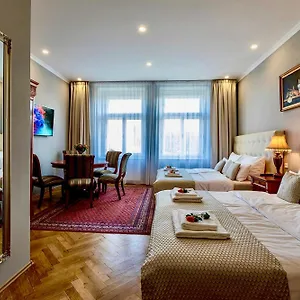 4* Aparthotel Slabur